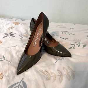 Calvin Klein Gayle Pumps